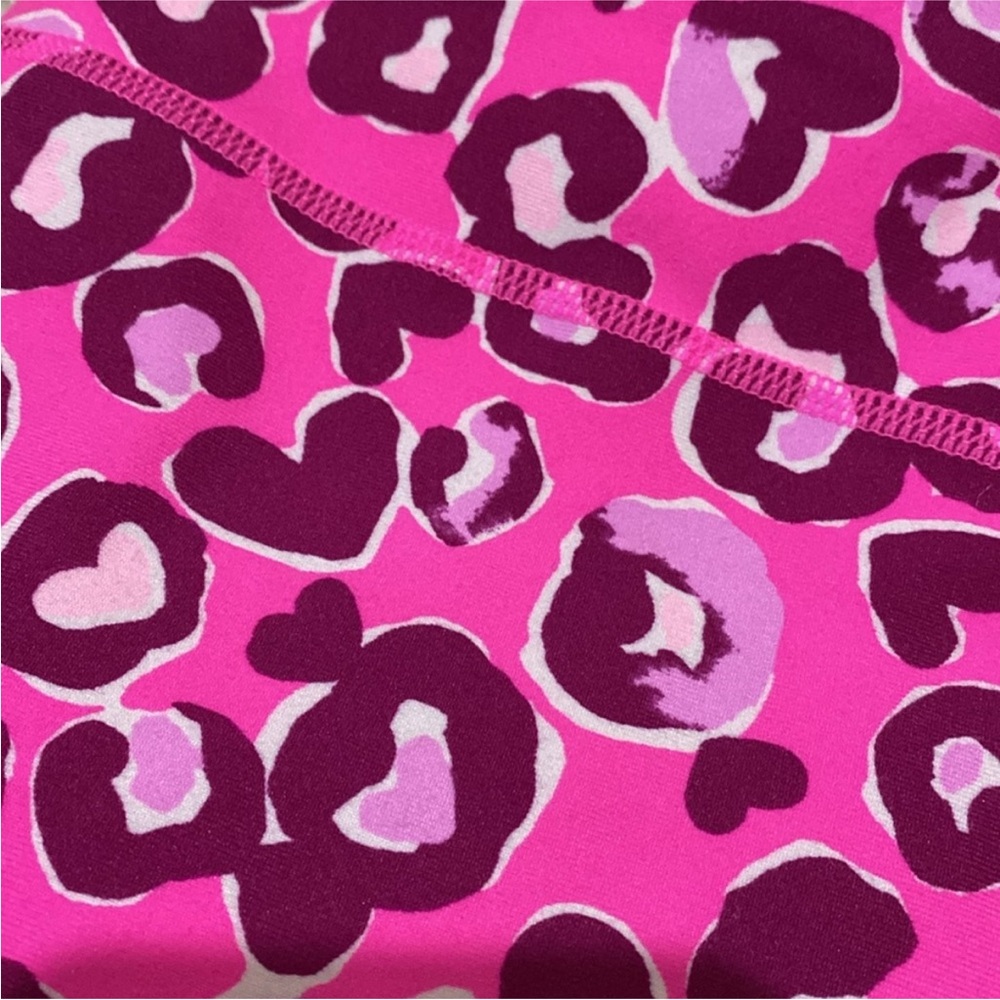 Lilly Pulitzer pink heart leopard leggings. Luxletic. Medium. Valentine. EUC - Picture 3 of 3